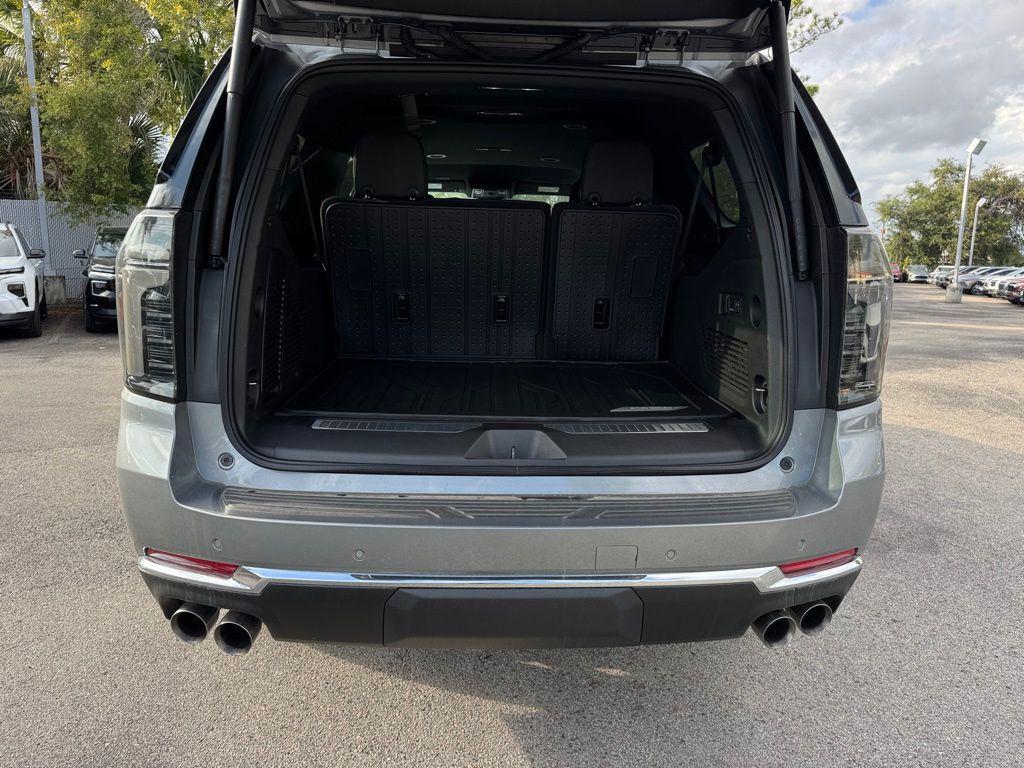 new 2025 Chevrolet Suburban car, priced at $70,971