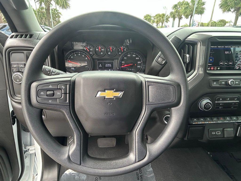 used 2025 Chevrolet Silverado 1500 car, priced at $28,977