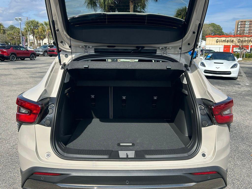 new 2026 Chevrolet Trax car, priced at $25,997