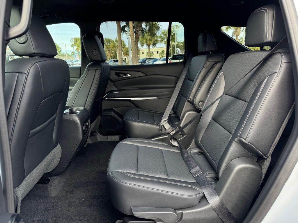 new 2026 Chevrolet Traverse car, priced at $48,524