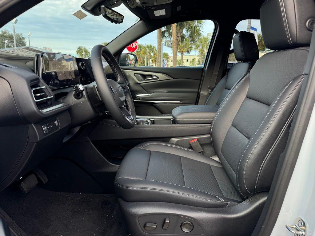 new 2026 Chevrolet Traverse car, priced at $48,524