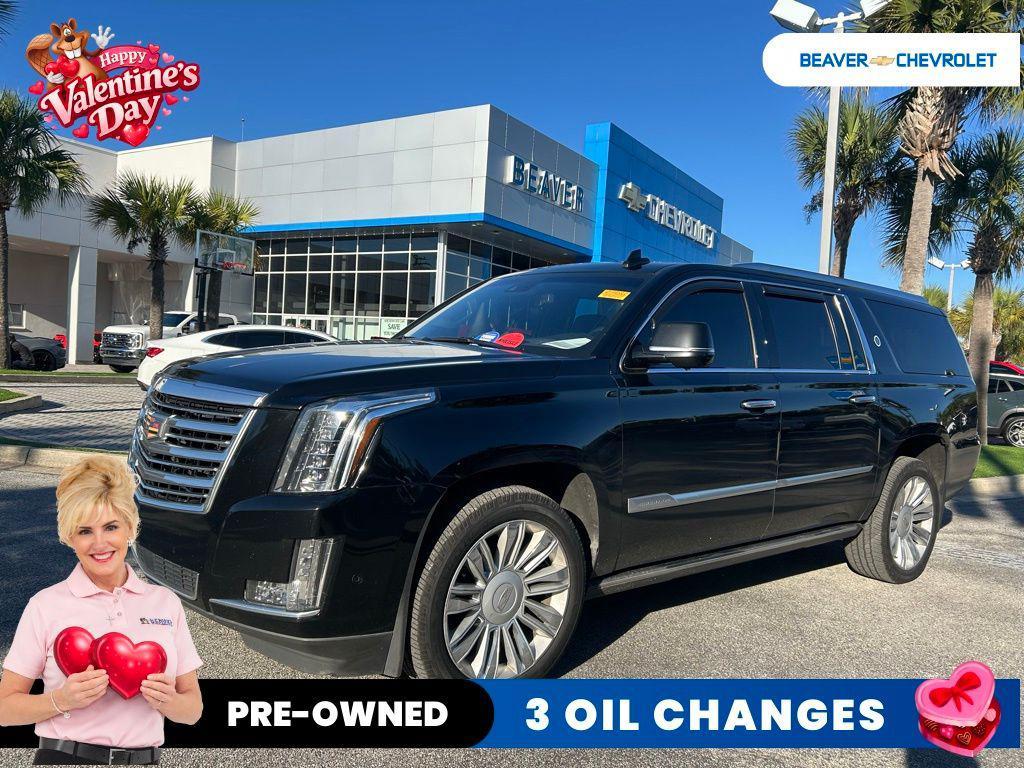 used 2020 Cadillac Escalade ESV car, priced at $16,199