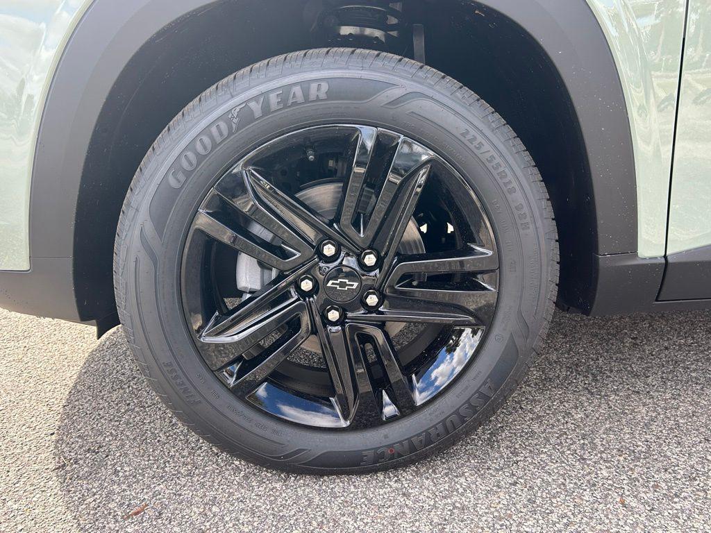 new 2026 Chevrolet Trax car, priced at $25,033