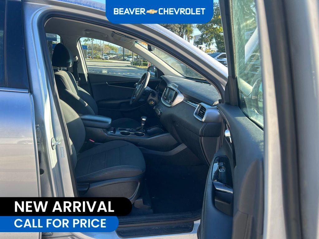 used 2020 Kia Sorento car, priced at $14,000