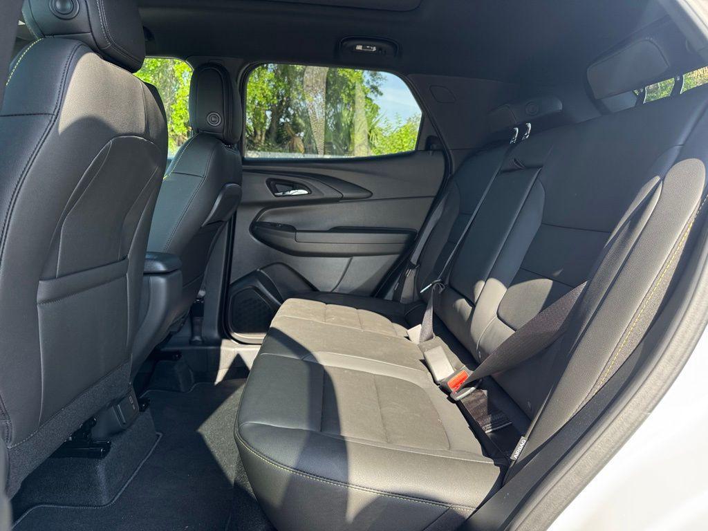 new 2025 Chevrolet TrailBlazer car, priced at $33,720