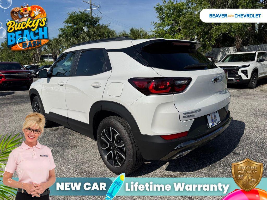 new 2025 Chevrolet TrailBlazer car, priced at $32,577