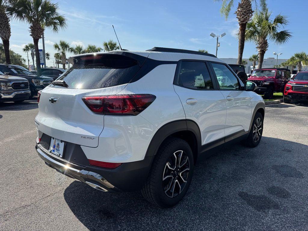 new 2025 Chevrolet TrailBlazer car, priced at $33,720