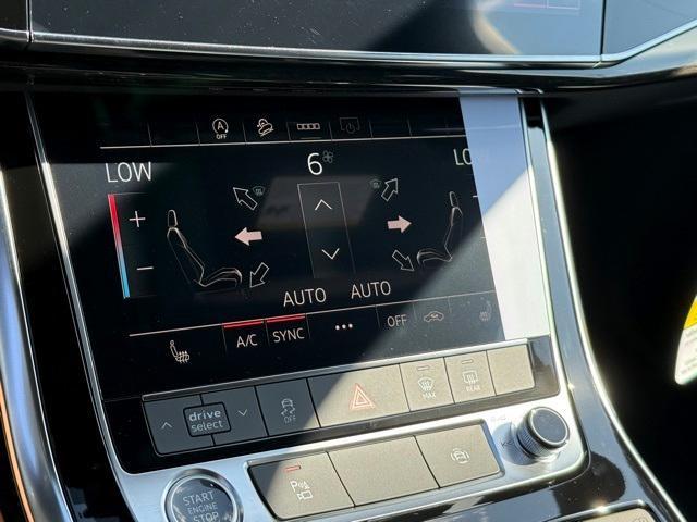 new 2025 Audi Q7 car, priced at $64,982