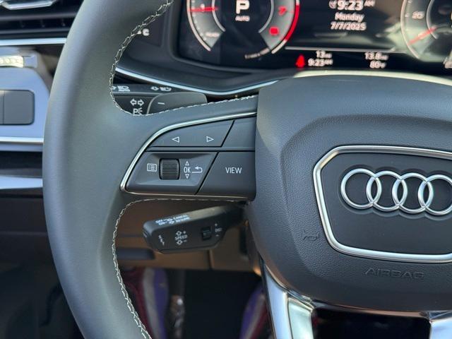 new 2025 Audi Q7 car, priced at $64,982