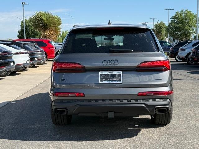 new 2025 Audi Q7 car, priced at $64,982