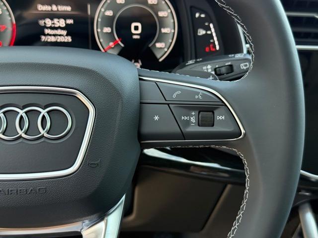 new 2025 Audi Q7 car, priced at $63,304
