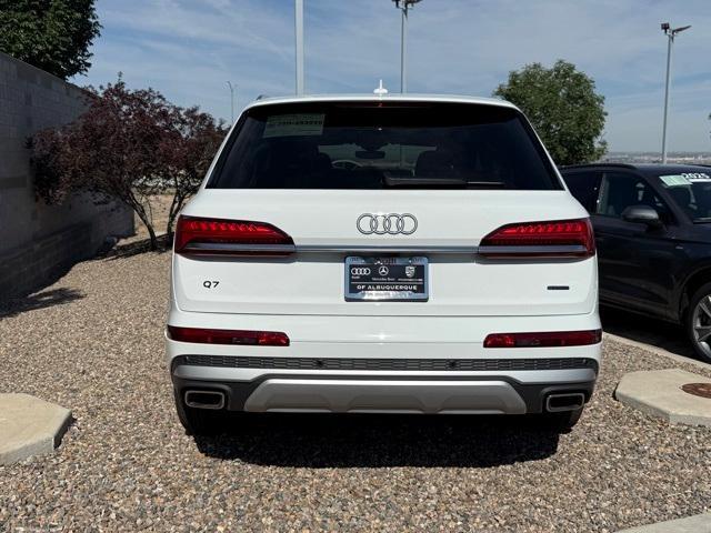 new 2025 Audi Q7 car, priced at $63,304
