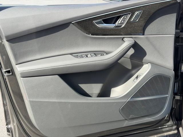 new 2026 Audi Q7 car, priced at $78,410