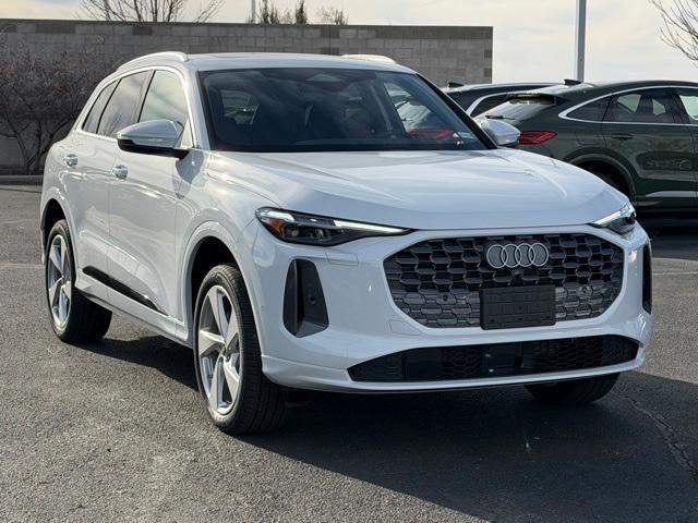 new 2025 Audi Q5 car, priced at $60,070