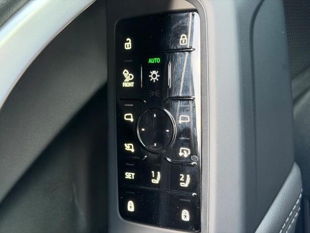 new 2025 Audi Q5 car, priced at $60,070