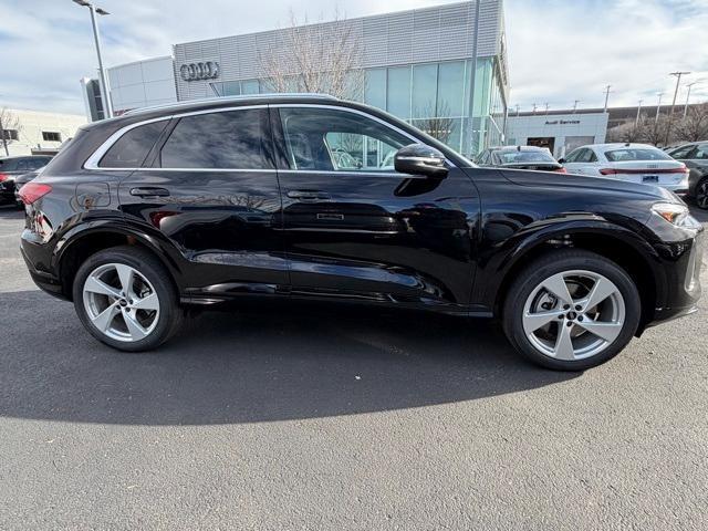 new 2025 Audi Q5 car, priced at $59,030