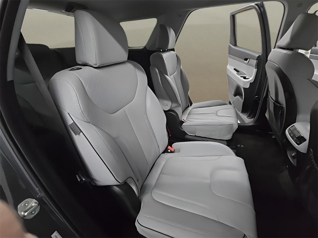 used 2025 Hyundai Palisade car, priced at $34,775