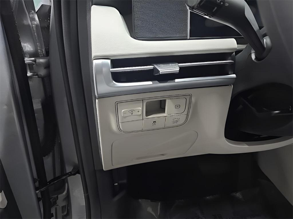 new 2026 Hyundai TUCSON Hybrid car, priced at $31,600