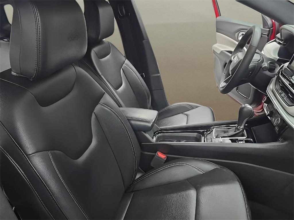 used 2025 Jeep Compass car, priced at $24,994