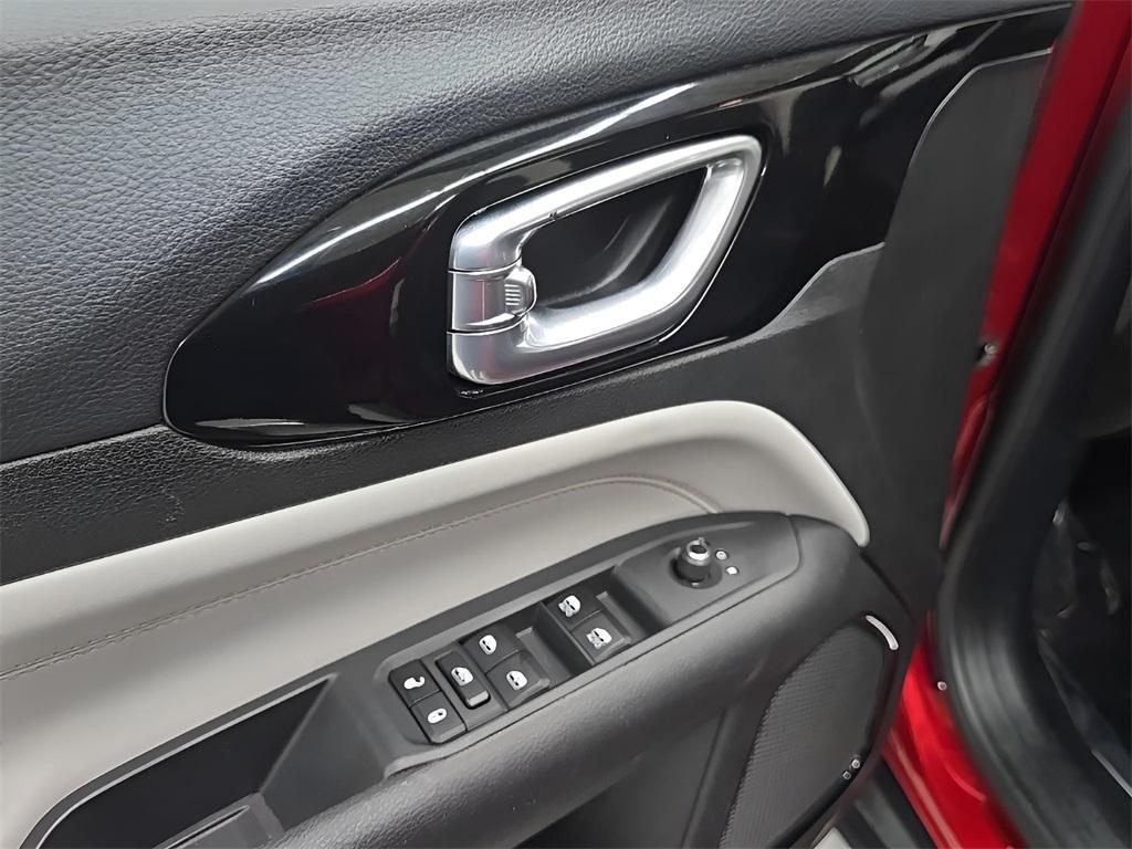 used 2025 Jeep Compass car, priced at $24,994