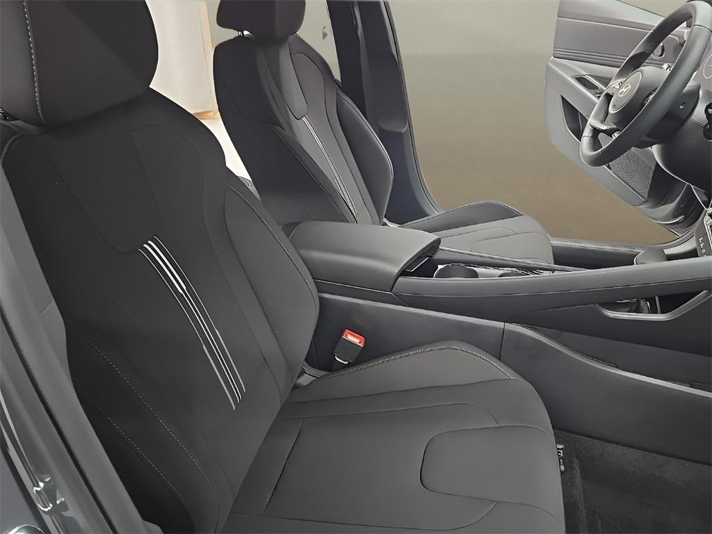new 2026 Hyundai ELANTRA HEV car, priced at $26,770