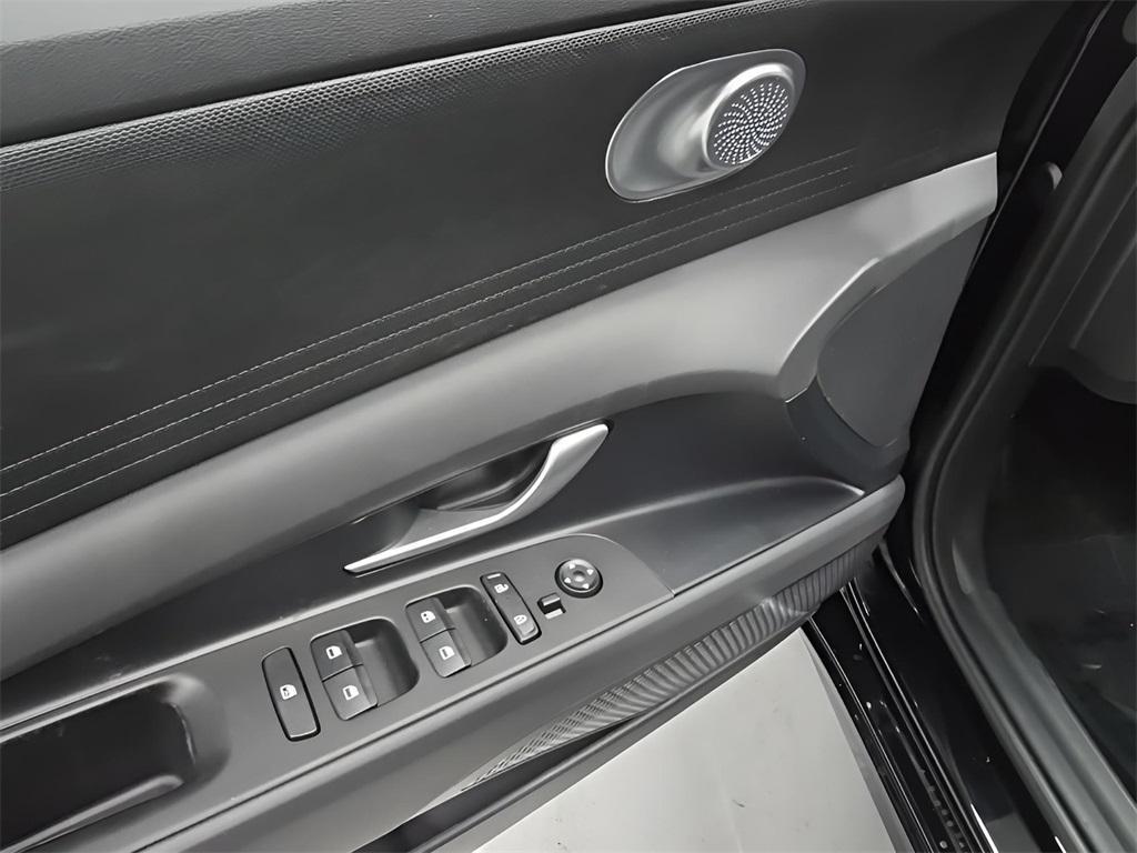 new 2026 Hyundai ELANTRA HEV car, priced at $25,185