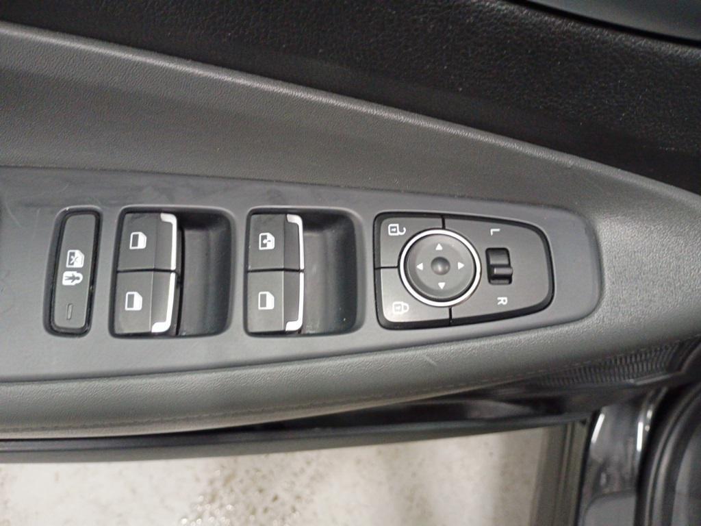 used 2023 Hyundai Santa Fe car, priced at $18,795