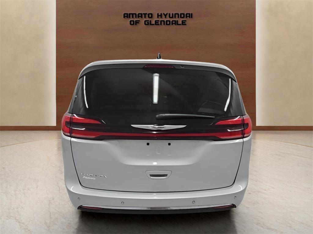 used 2024 Chrysler Pacifica car, priced at $28,995