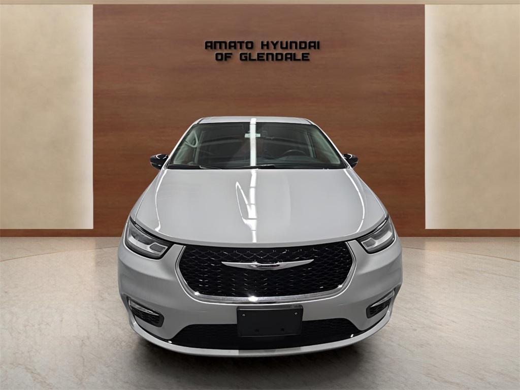 used 2024 Chrysler Pacifica car, priced at $28,995