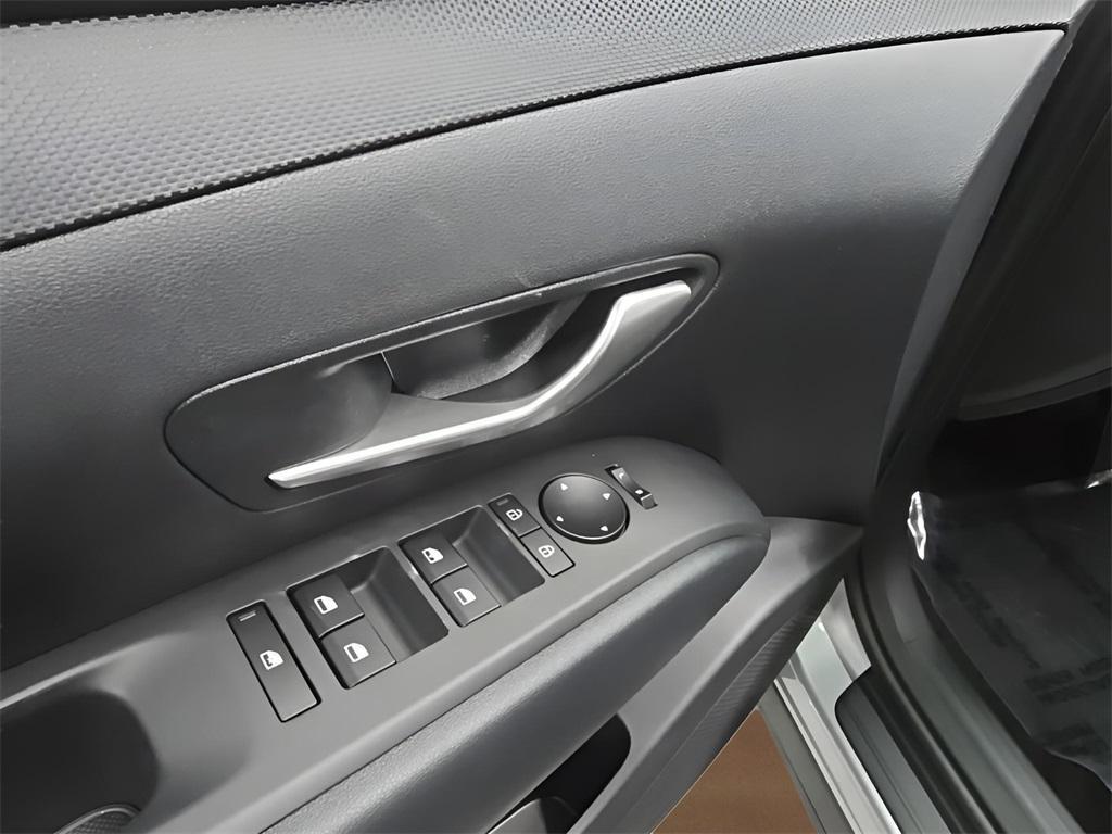 new 2026 Hyundai TUCSON Hybrid car, priced at $31,665