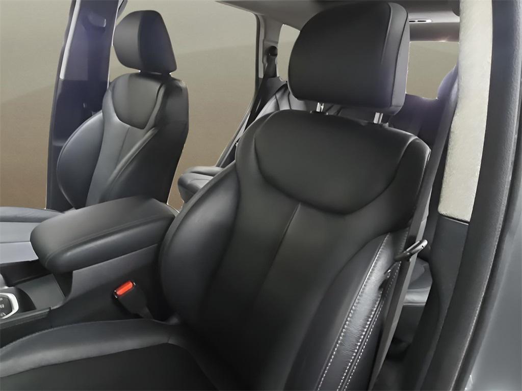 used 2020 Hyundai Santa Fe car, priced at $20,950