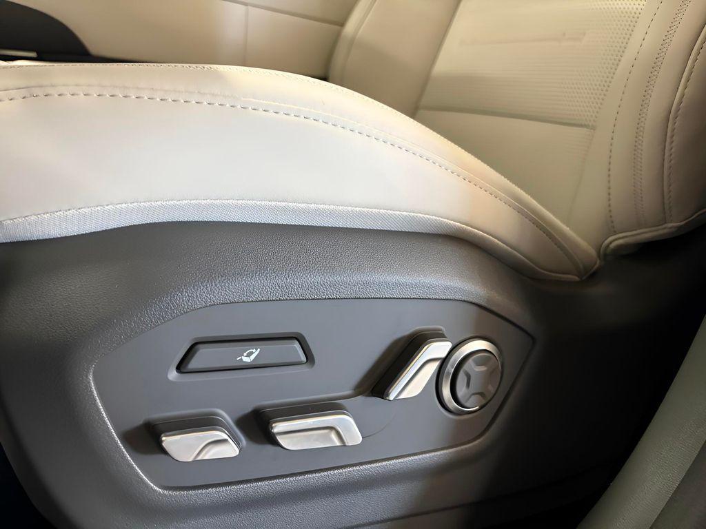 new 2026 Hyundai SANTA FE HEV car, priced at $46,535