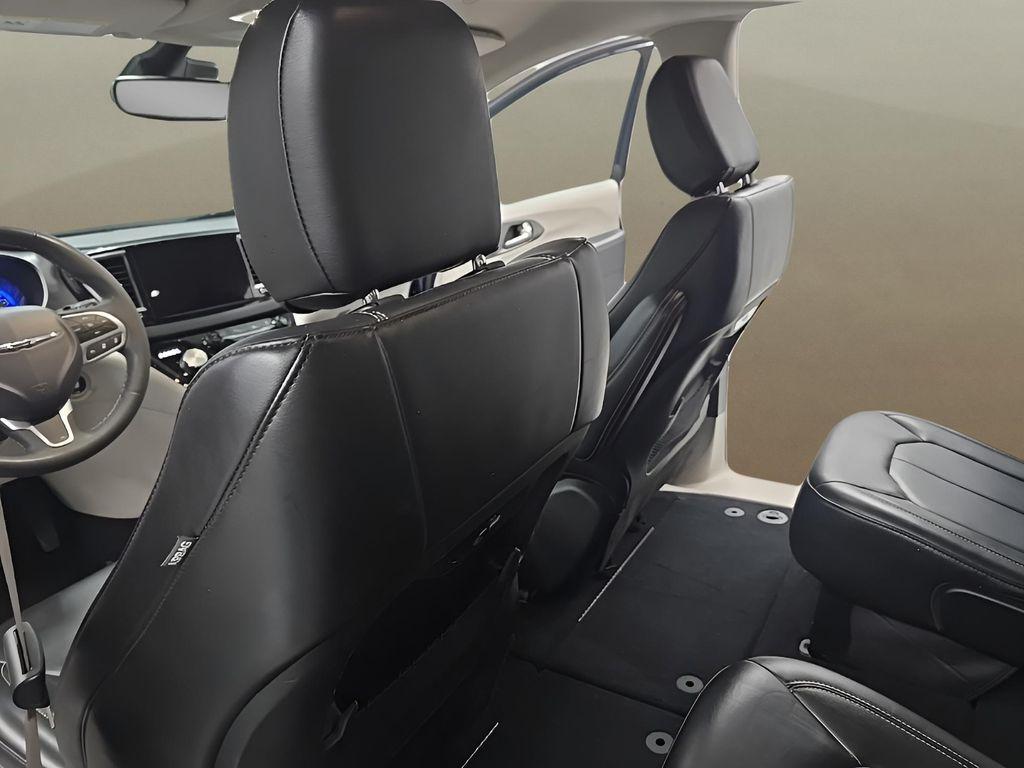 used 2024 Chrysler Pacifica car, priced at $26,375