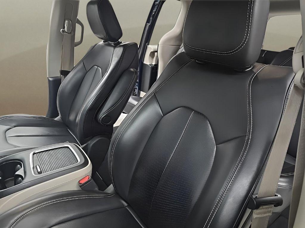 used 2024 Chrysler Pacifica car, priced at $26,375