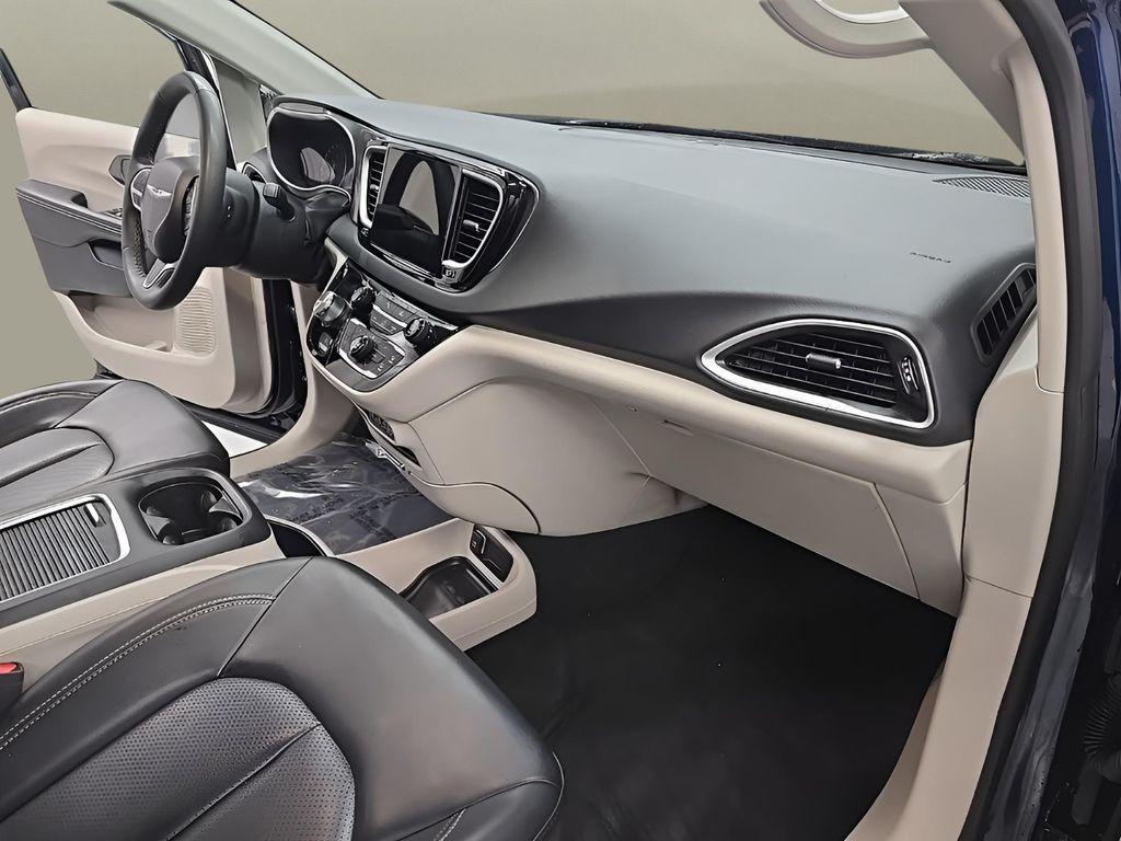 used 2024 Chrysler Pacifica car, priced at $26,375