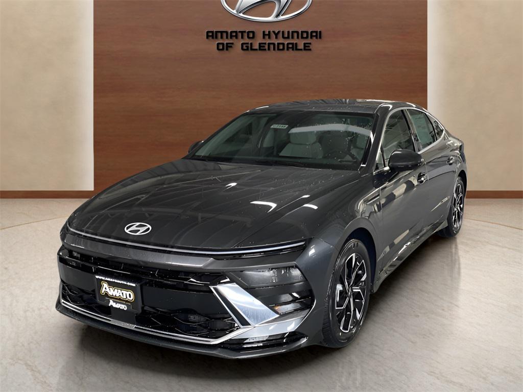 used 2025 Hyundai Sonata car, priced at $23,995