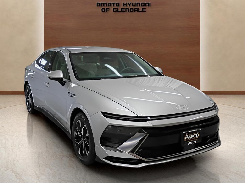 used 2025 Hyundai Sonata car, priced at $21,690