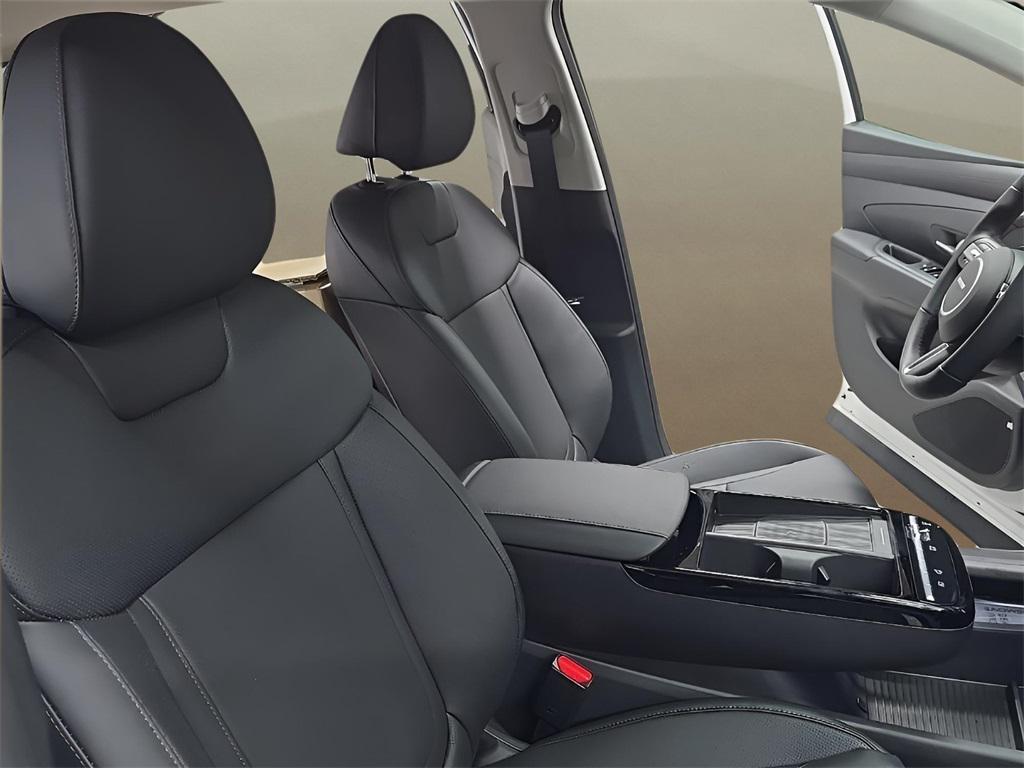 new 2026 Hyundai TUCSON Hybrid car, priced at $34,180