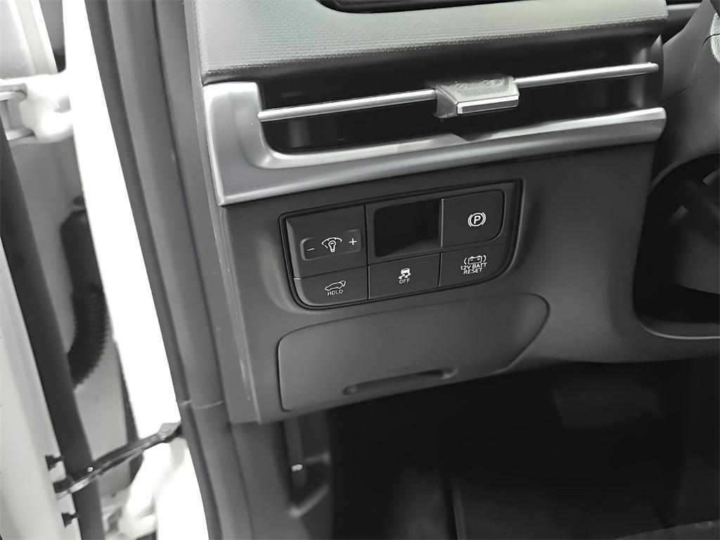 new 2026 Hyundai TUCSON Hybrid car, priced at $34,180