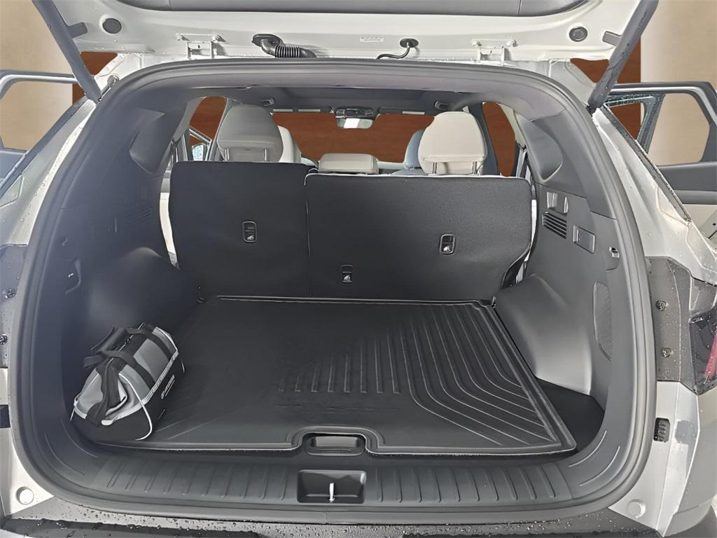 new 2026 Hyundai TUCSON Hybrid car, priced at $39,545