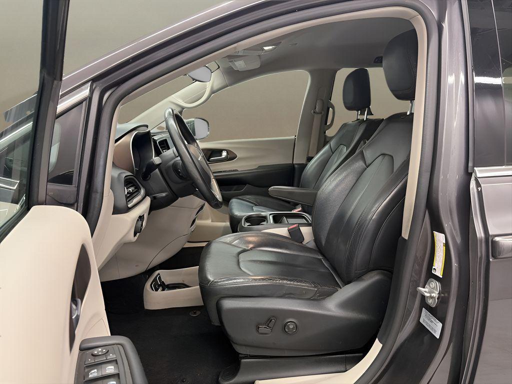 used 2017 Chrysler Pacifica car, priced at $13,795
