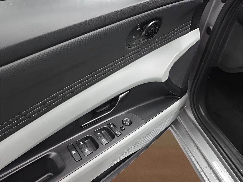 new 2026 Hyundai ELANTRA HEV car, priced at $30,020