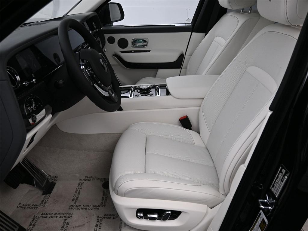 new 2026 Rolls-Royce Cullinan car, priced at $506,350
