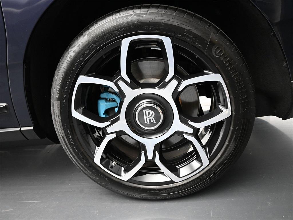 used 2024 Rolls-Royce Cullinan car, priced at $399,900