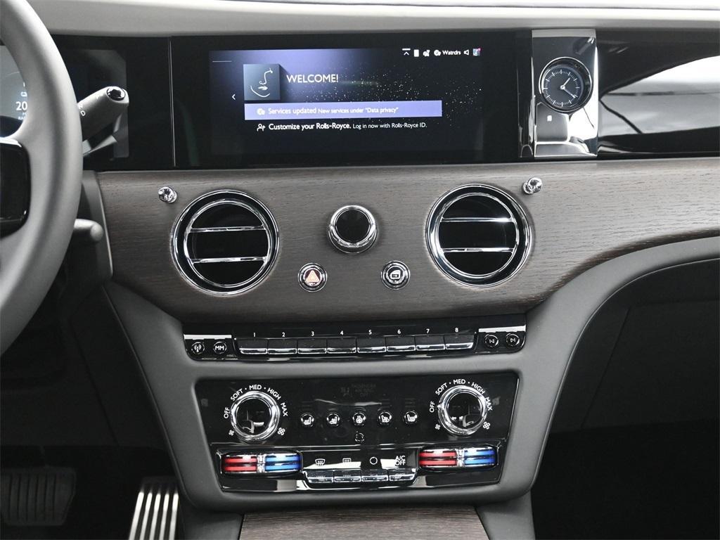 new 2026 Rolls-Royce Spectre car, priced at $449,550