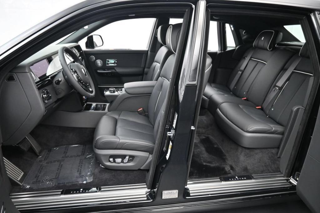 new 2027 Rolls-Royce Phantom car, priced at $675,153