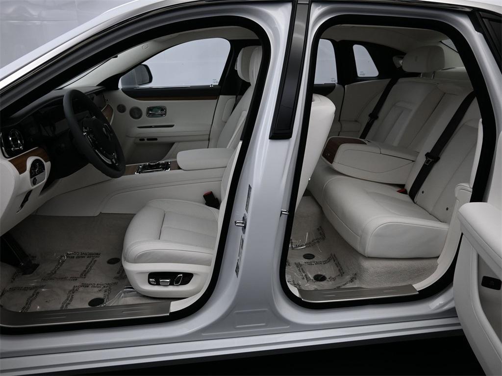 new 2026 Rolls-Royce Ghost car, priced at $422,850