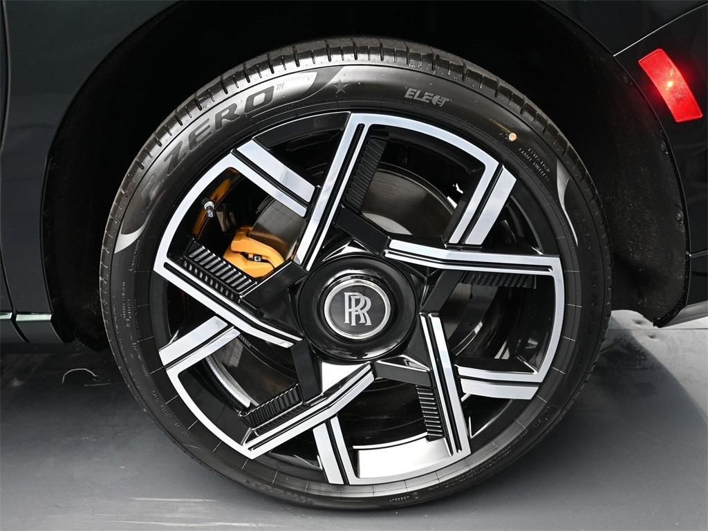 new 2026 Rolls-Royce Cullinan car, priced at $564,050