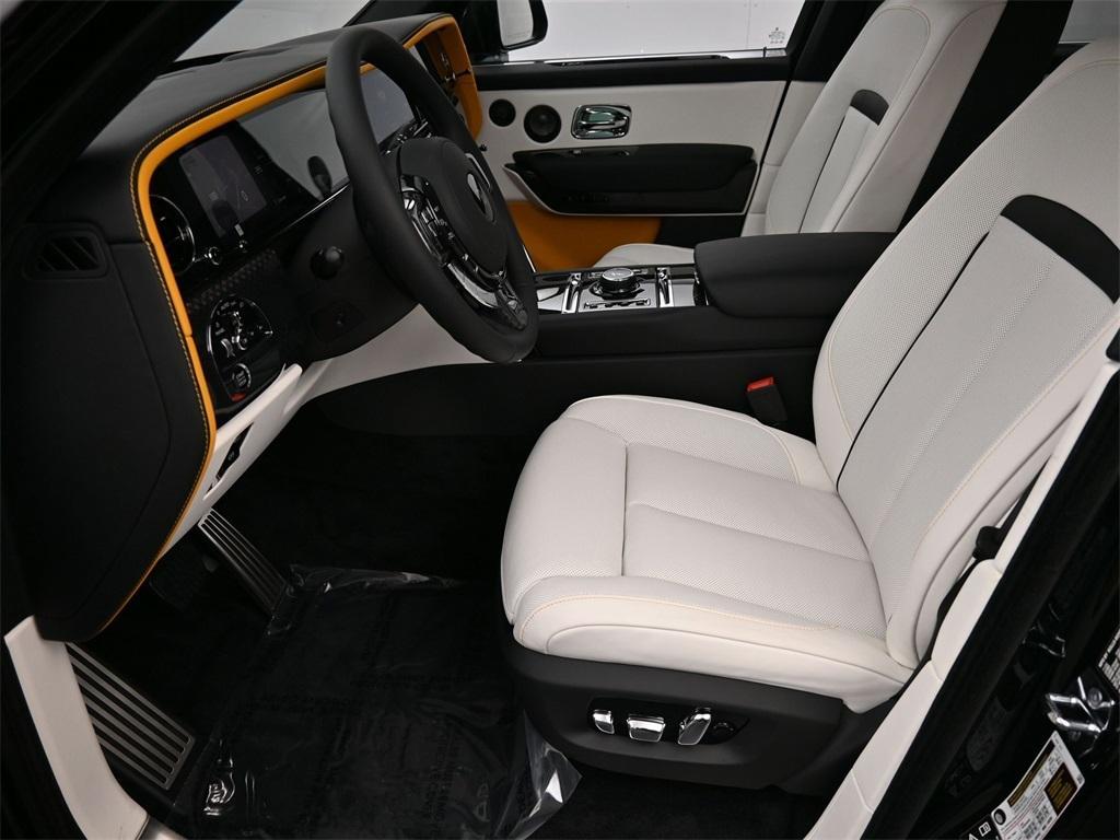new 2026 Rolls-Royce Cullinan car, priced at $564,050