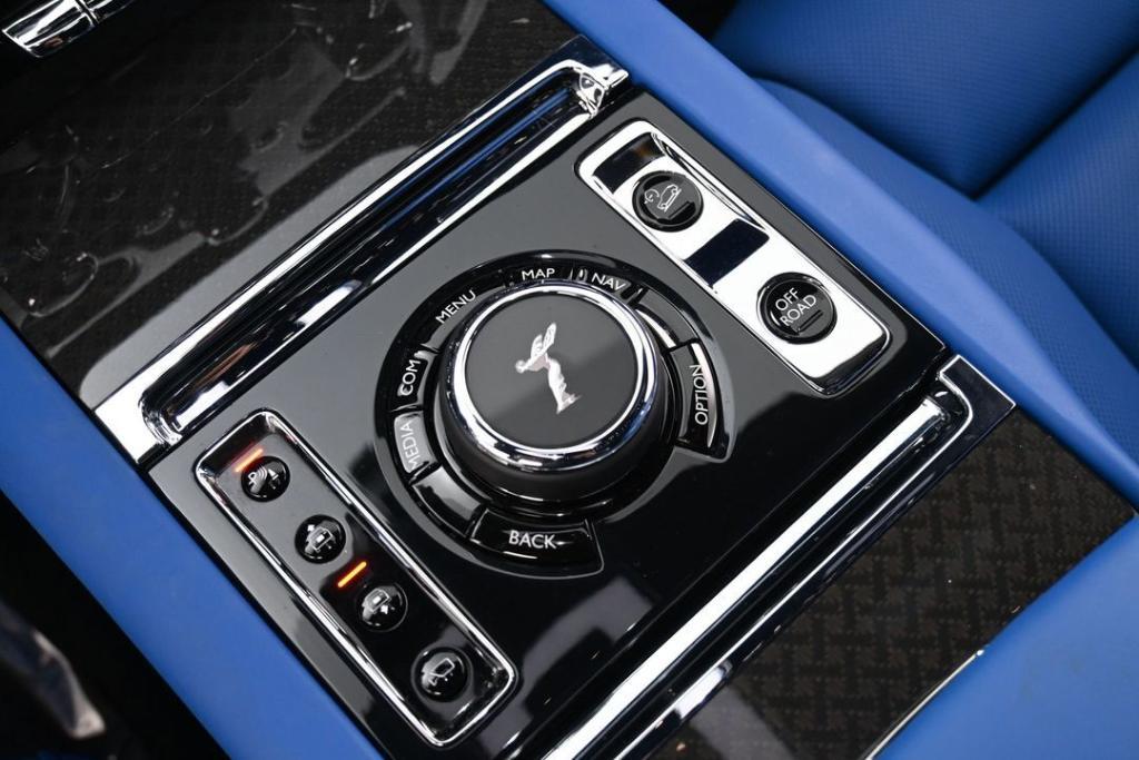 used 2024 Rolls-Royce Cullinan car, priced at $399,900